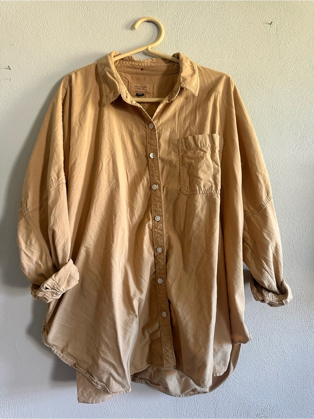 American Eagle Beige Oversized Button Up Shirt Medium Casual